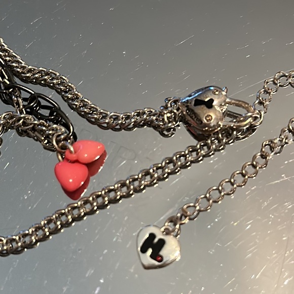 Harajuku Lovers Necklace - Picture 10 of 11